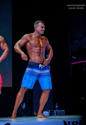 MEN‘S PHYSIQUE +179
